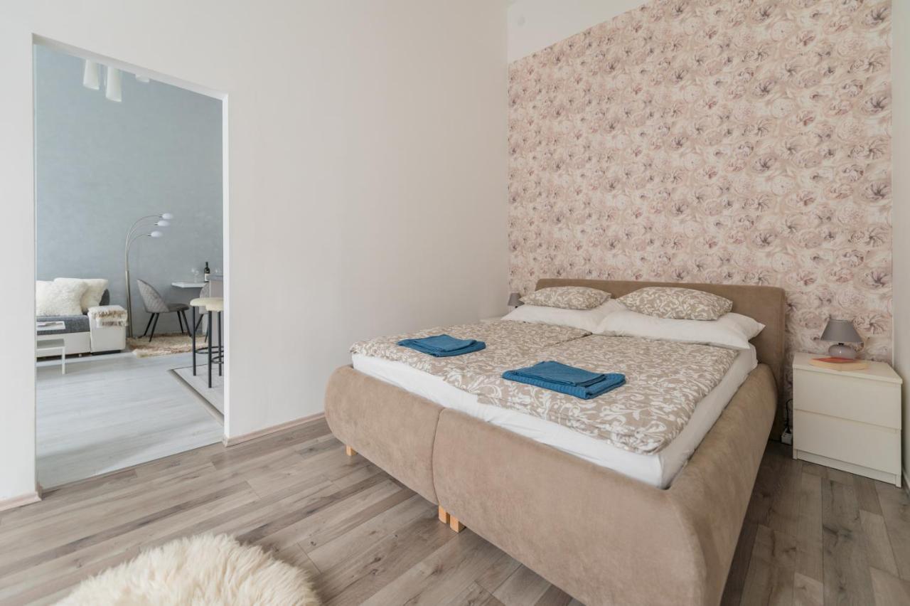 Downtown Gem Aircond Close To Heroes' Square * Budapeste