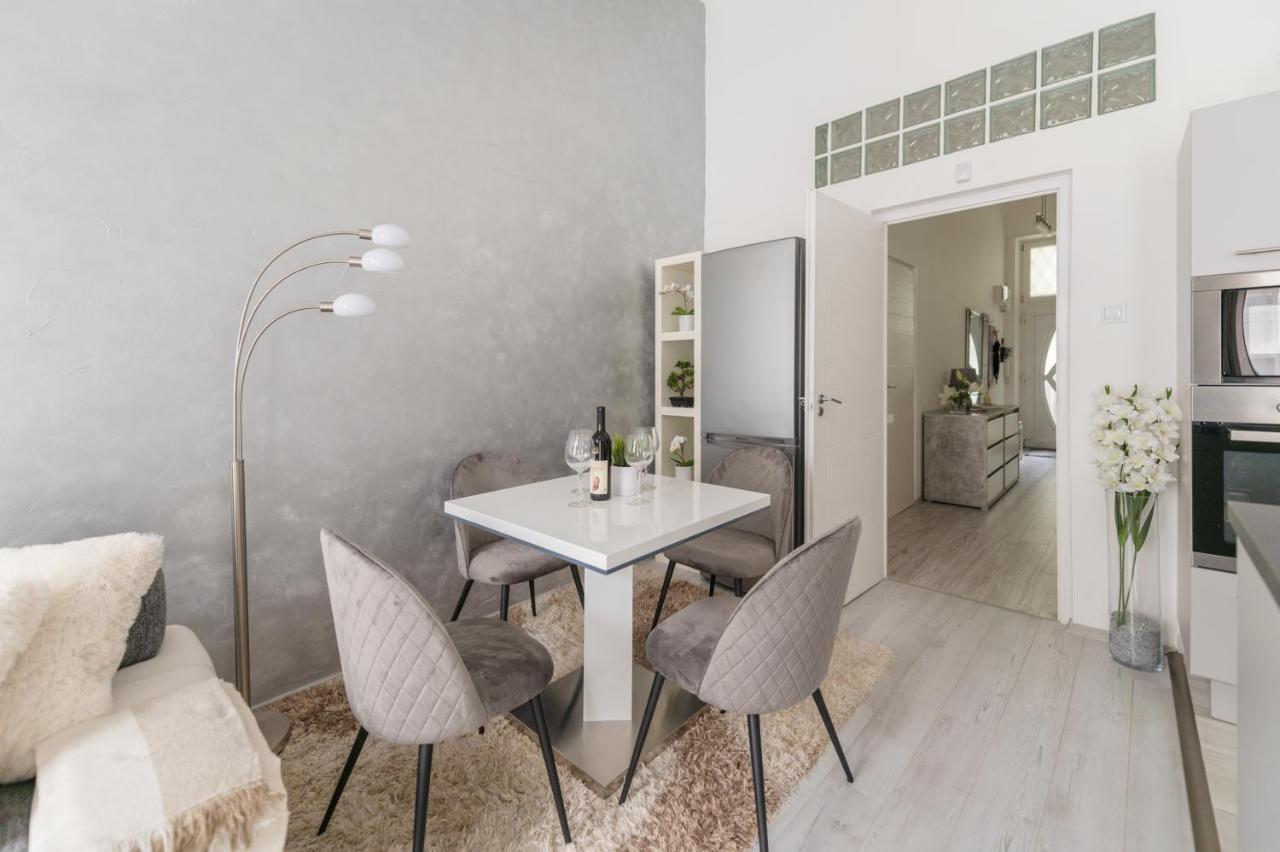 Apartamento Downtown Gem Aircond Close To Heroes' Square *