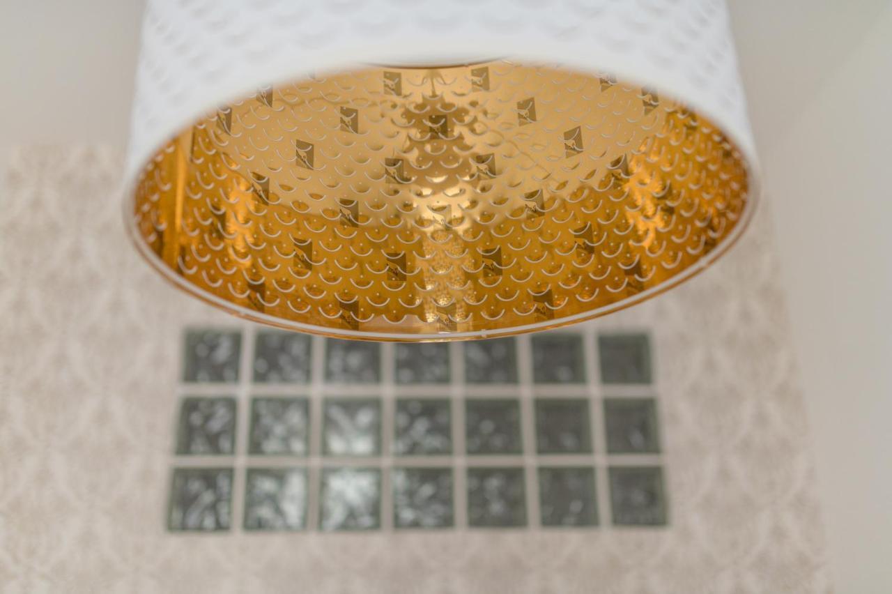 Downtown Gem Aircond Close To Heroes' Square Lejlighed *