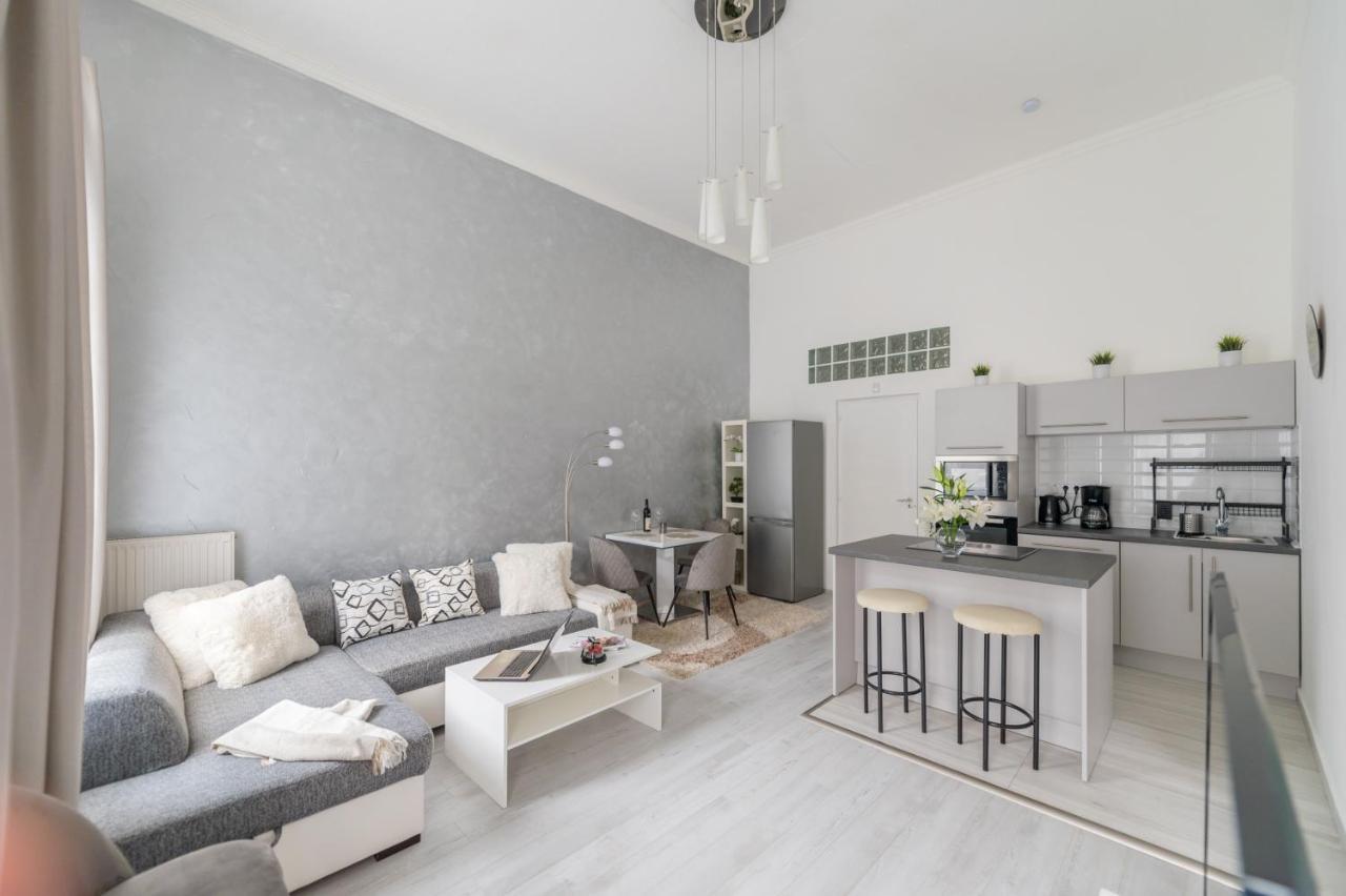 Downtown Gem Aircond Close To Heroes' Square * Budapeszt